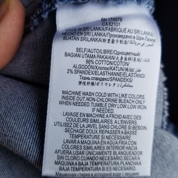 BCBGeneration size 6 denim short slim mini skirt back zip - Picture 7 of 7